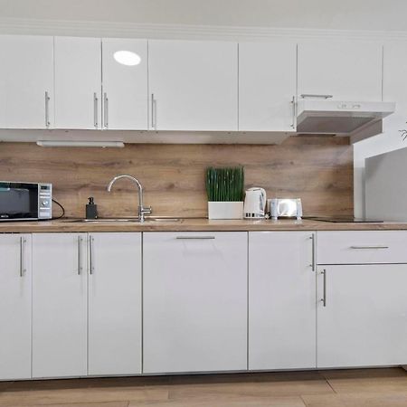 Family Hub In Centre Apartment Bratislava Exterior photo