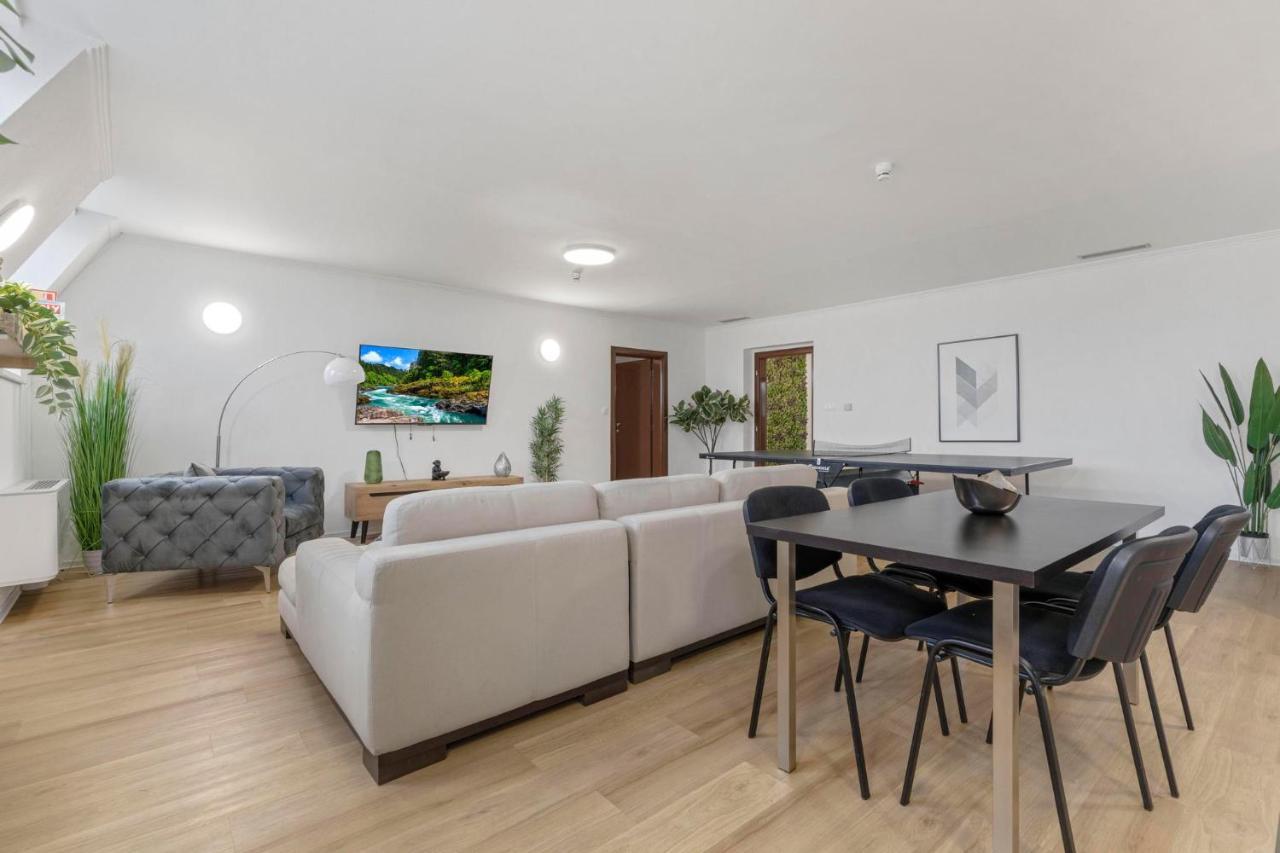 Family Hub In Centre Apartment Bratislava Exterior photo