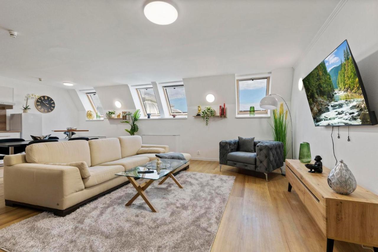 Family Hub In Centre Apartment Bratislava Exterior photo