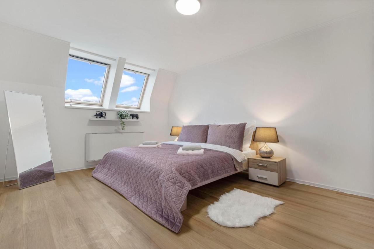 Family Hub In Centre Apartment Bratislava Exterior photo